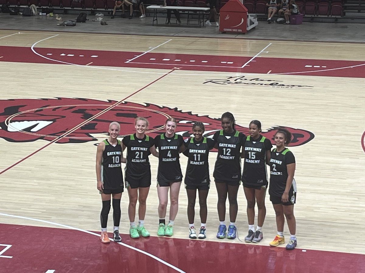 BrookeCarterKS's tweet photo. @BrookeCarterKS Gateway Academy 4-0 at our June 2026 team camp at the University of Arkansas! https://t.co/eWoFY0GUPo