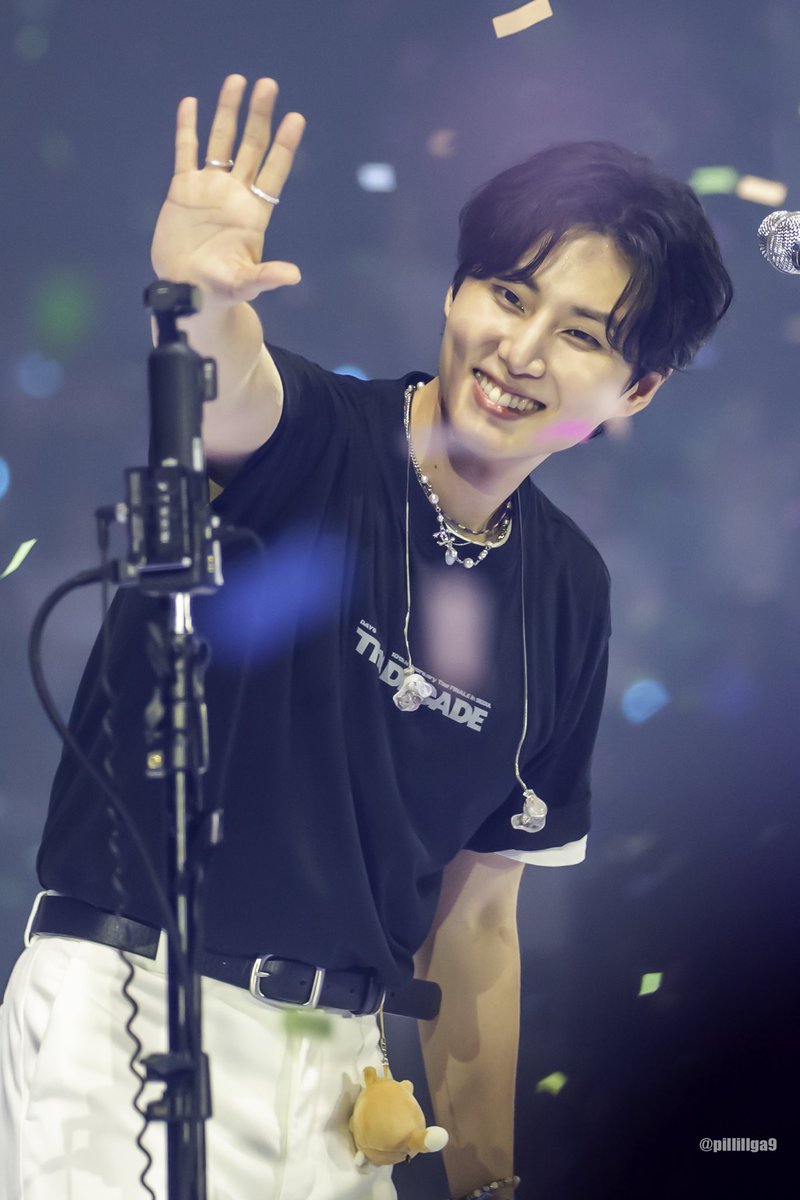 pillilliga9's tweet photo. 260703 The DECADE Finale 첫콘

만날때마다 행복을 전해줘서 고마워🫶🏻

#데이식스 #영케이 https://t.co/poXH2nJH9w