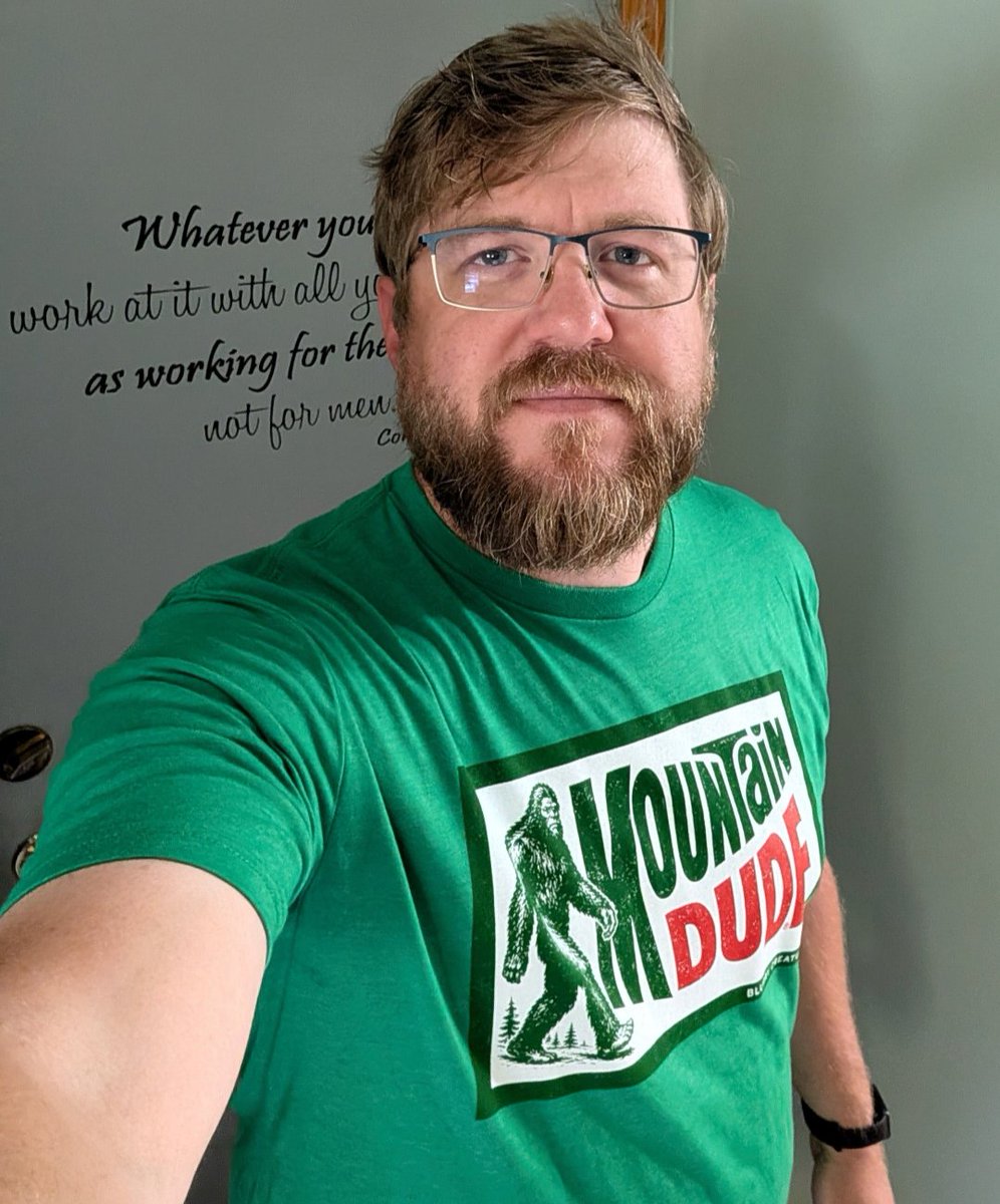 jaredallendes's tweet photo. Awesome shirt that combines my love of Mt. Dew and @blurrycreatures https://t.co/3L0XqypoXY