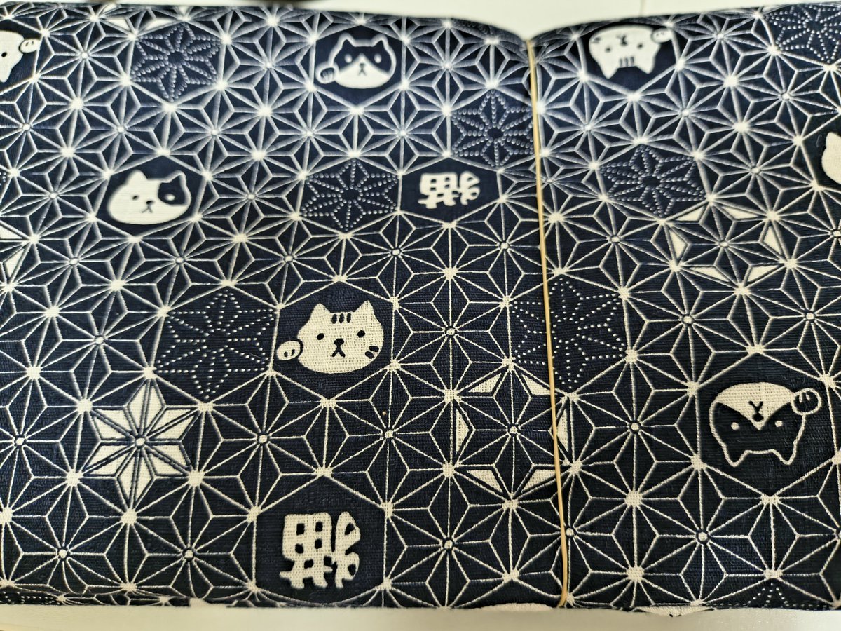 03_03_'s tweet photo. 今日買ってきた生地。
来年の甚平の材料など。
#コットンこばやし 
#猫生地 https://t.co/f3bfnP1sQ5