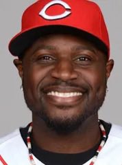 TheeHawaiiOver's tweet photo. 🚨🚨 Breaking News: from now on, THO WILL be wearing his hat with a tilt such as @DatDudeBP did. Until further notice catch me with this technique https://t.co/gsQ9XMiLLA