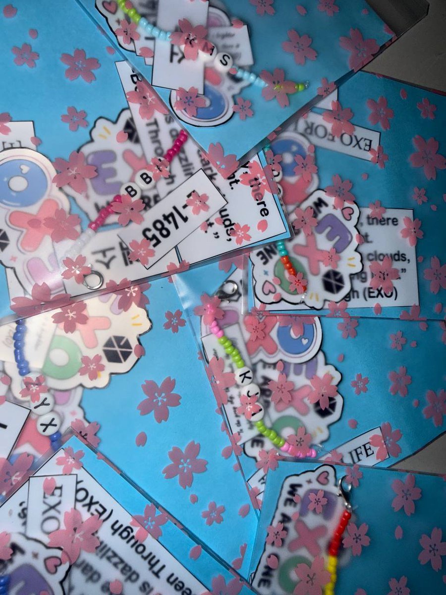 _exooforlife's tweet photo. waah can't wait to give this little freebies🥹🫶

see you tom, eggies!!

#EXhOrizoninMANILA
#EXO
#EXhorizon
@weareoneEXO https://t.co/iXD0CK4MTS