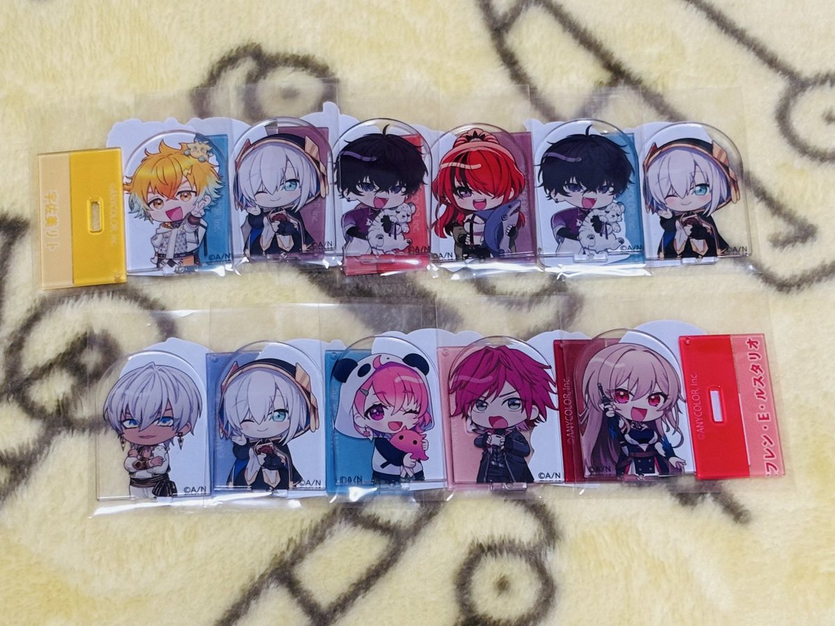 kr_72__'s tweet photo. にじさんじ グッズ交換  チョコエッグ

求)画像2枚目>>>買取・3枚目様他グッズ

讓)画像１枚目＋(画像外💧様・🦉🎻様)

お取り置きも可能ですのでお気軽にお声掛け下さい！🍀*゜ https://t.co/uY99aC2s5T