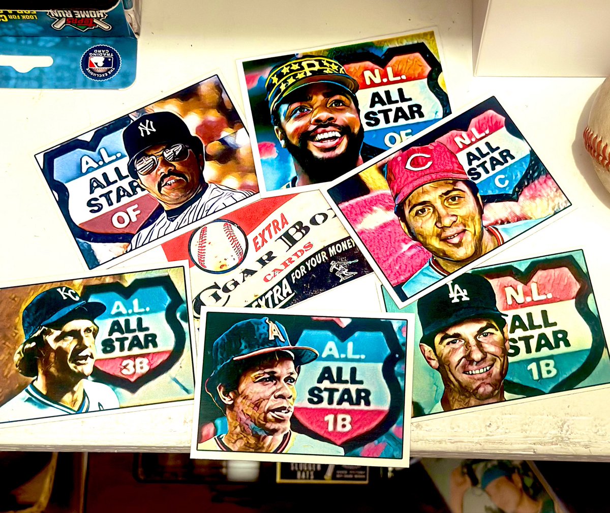 CardsCigarbox's tweet photo. Day 5 - 4th of July week Giveaway 🇺🇸  
Lk Rp or Reply
w/ your favorite player from a team that wore red or blue. Winner picks their card. https://t.co/hvuqt0c055