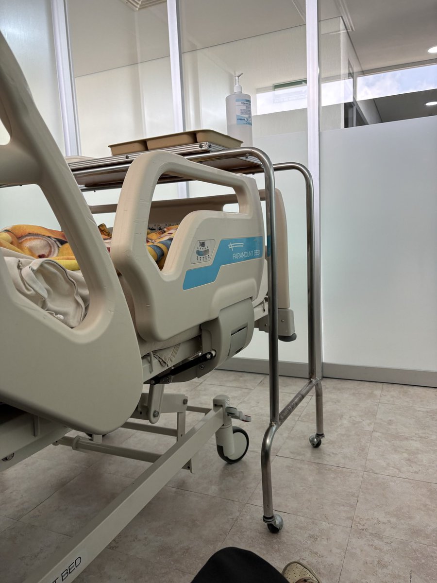 Oski102002's tweet photo. @Vikingonegroa Desde el hospital mi buen vikingo,siempre metiendo tus jugadas exitosas hoy hermano https://t.co/vnEZ0UaBdG