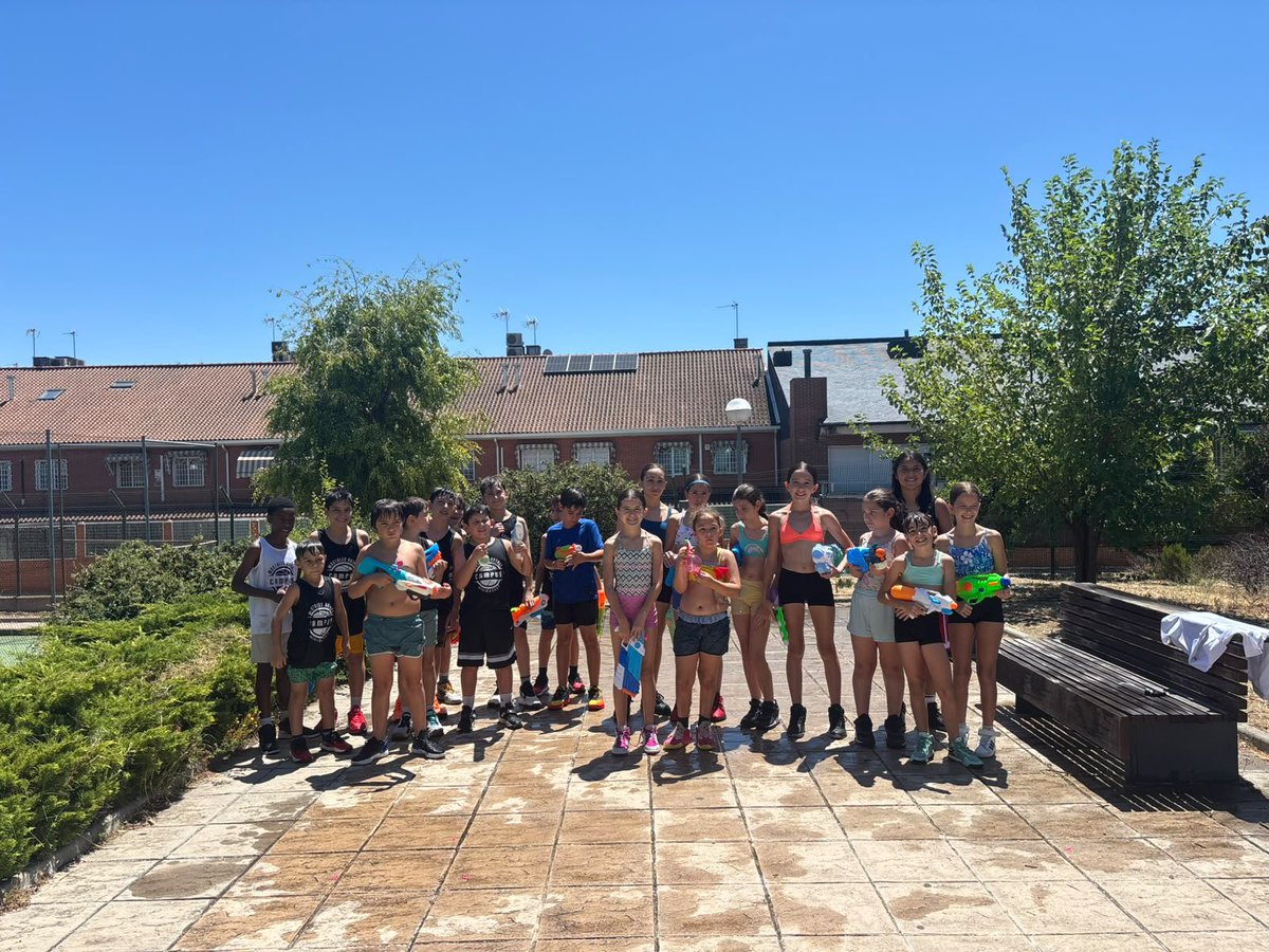 MostolesBasket's tweet photo. Acaba II turno del II Campus Minibasket con 22 participantes desde 2019 a 2014.

Mucho trabajo, ilusión y ganas de aprender baloncesto siempre dentro de un buen ambiente deportivo.

Con esto acaba la temporada 2025/26. Preparando ya la 2026/27.

@AytoMostoles @deportesmost https://t.co/iOV1FhMOS7