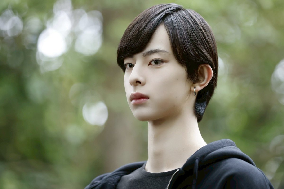 the_rightlight's tweet photo. ⇢ Daiji

テレビ東京系
『#ストレンジ -伊藤潤二の夜も眠れぬ奇妙な話-』

第1話
「死びとの恋わずらい -四つ辻の美少年-」
#松瀬太虹 が物語の鍵を握る、
四つ辻の美少年役で出演させていただきました👁️

#オフショット
#初めてのカラコンでした
【＠tx_strange 】 https://t.co/nkCPtIpET0