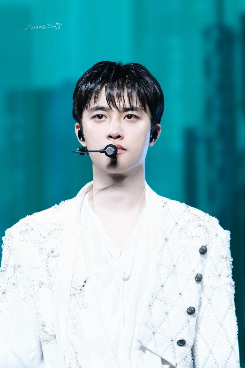 XuanZiii0112's tweet photo. 얼굴 미쳤어요🤲🏻
#DOHKYUNGSOO #도경수 #디오 #exo
@DOHKYUNGSOO_X https://t.co/z3WdxMcwEf