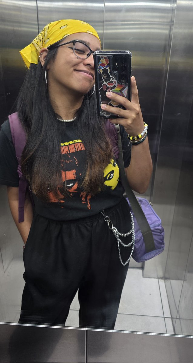 Not_aNPC's tweet photo. Viernes de øutfit fav para la oficina 🔥🖤 https://t.co/OMmPT6w62g