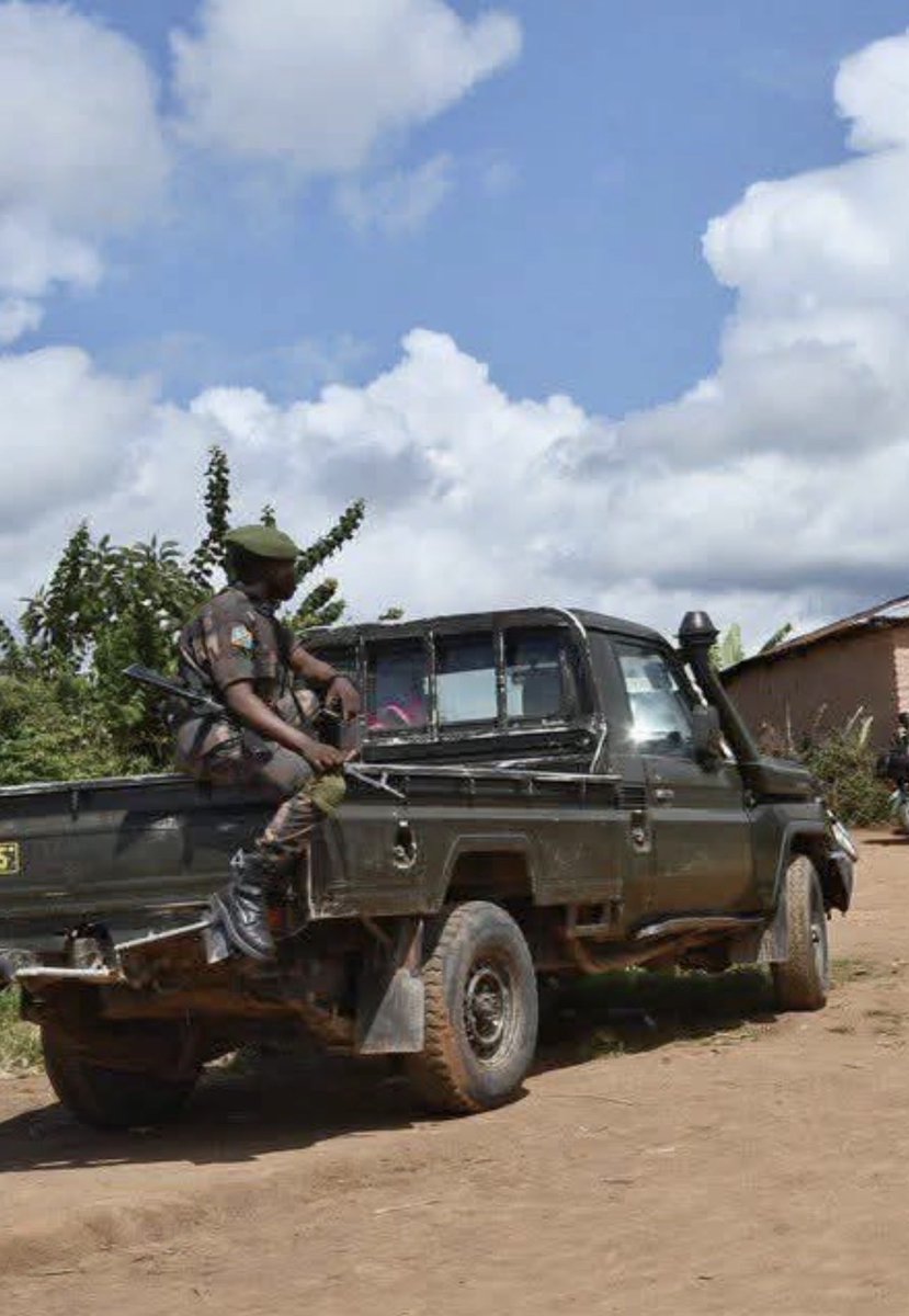 IntareZamweziGi's tweet photo. 🛑‼️ Ubu #Fardc na #Fdnb , bariko baratabaza , bati turakeneye umusada kwa #Mulima , #Afcm23 na #Twirawaneho batumereye nabi
🤣🤣 https://t.co/FTtgNo9jaz