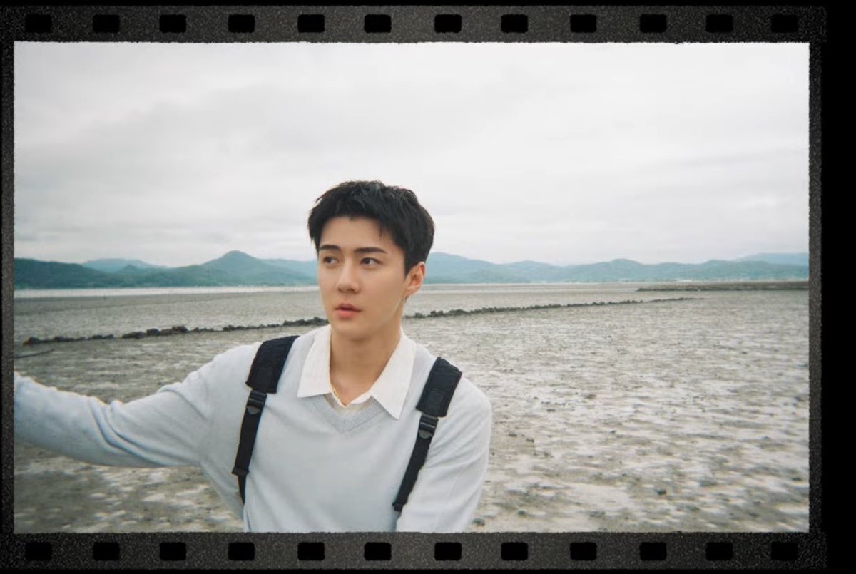 caansumsu's tweet photo. Benden 1 yaş küçük olduğun için bebeksin Oh Sehun https://t.co/nCf5ZnvFgk
