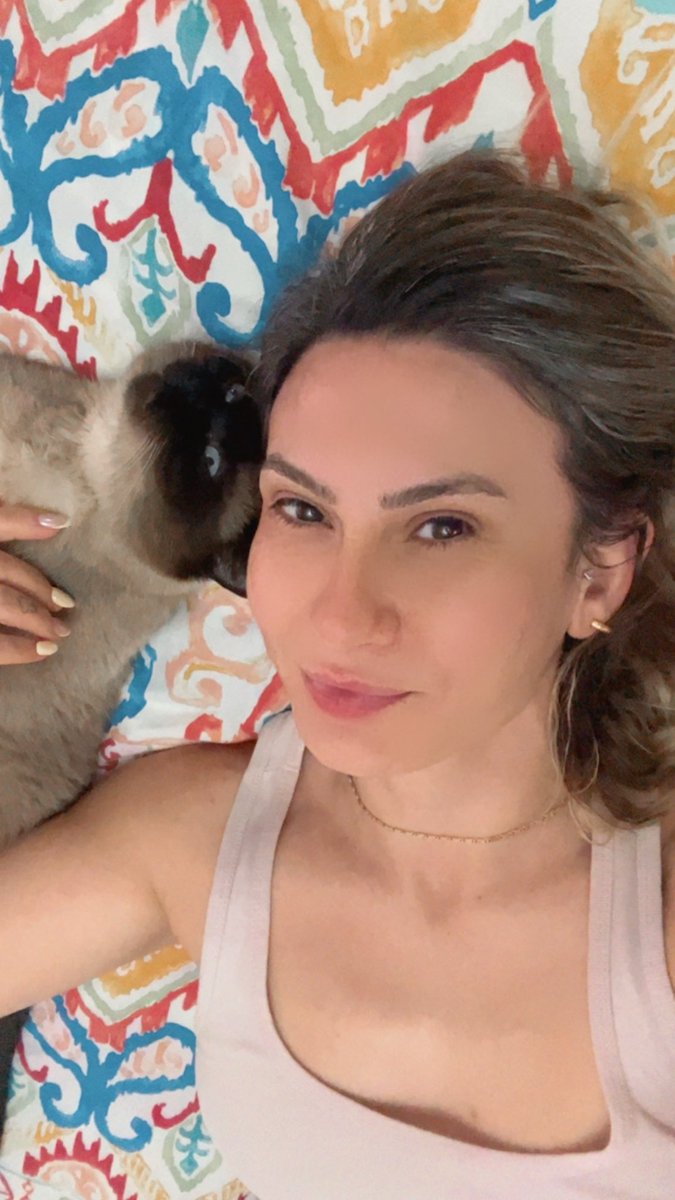 Ayşe ben tweet media