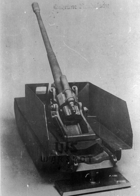 Tank_Archives's tweet photo. A model of the 17 cm K Sfl. was finished #OTD in 1942. This heavy SPG was based on the VK 45.02(H), the future King Tiger, which was also in very early stages. Despite starting so early, the project was never completed. #tanks #history #WW2 #WWII https://t.co/PSzIGwfZq6