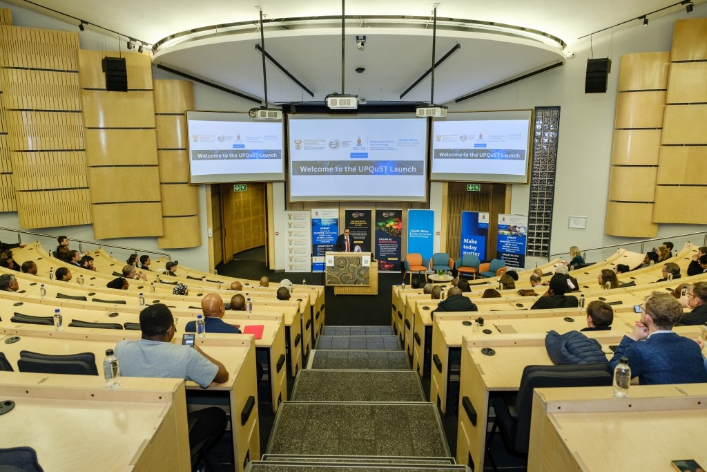 UPTuks's tweet photo. UP has been selected to be a major player in SA’s quantum future through #UPQuST, thereby advancing quantum computing, sensing & skills development for the next generation of scientists. Read more: https://t.co/BLtpJBAYsv
#UniversityOfPretoria #UPResearchMatters https://t.co/VI2ht9sXmz