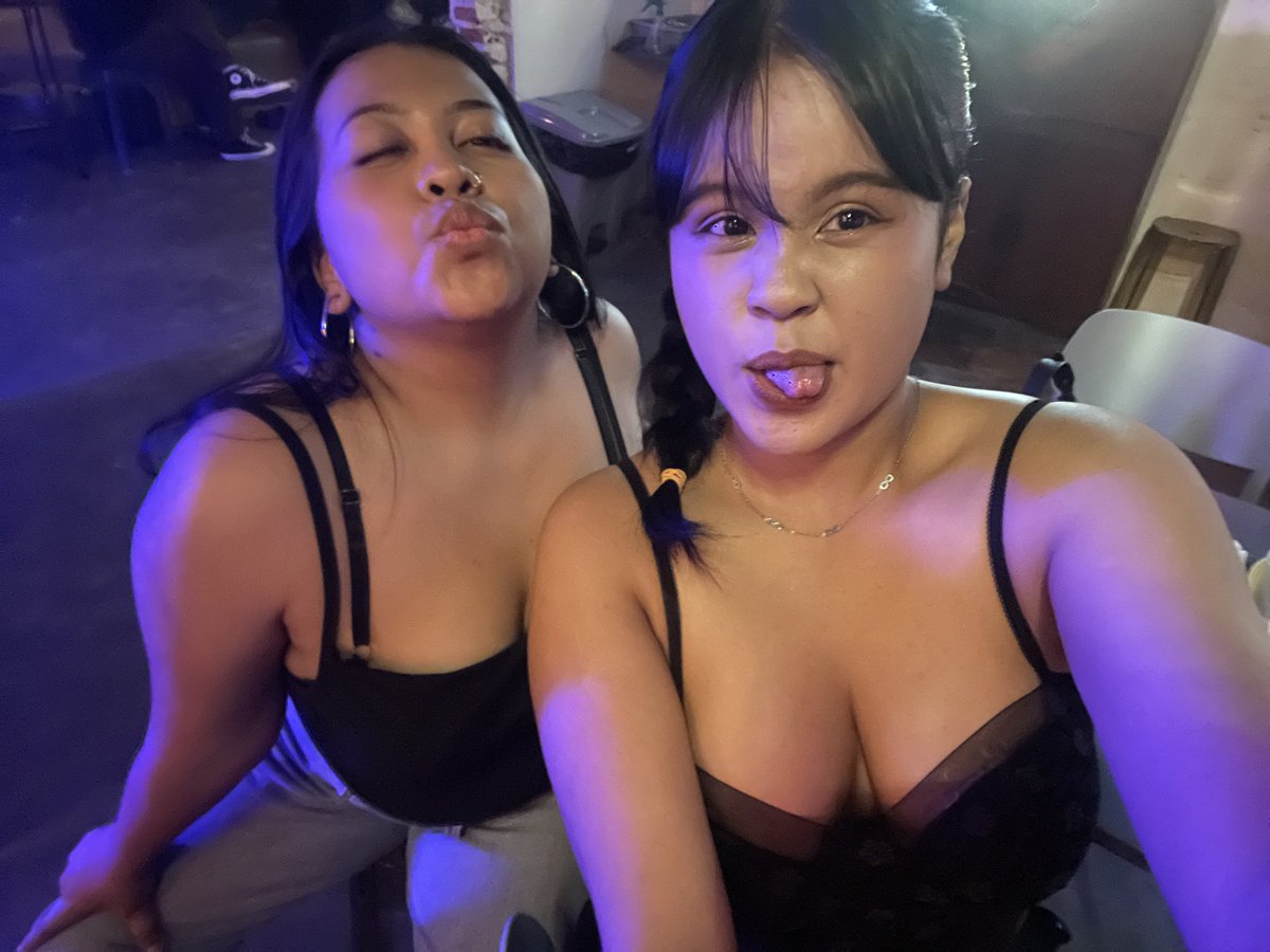 ciwacihuahua's tweet photo. tiba tiba ketemu di house of daeju 😘💕@mrswhatever99 https://t.co/8Y3xX68aiY