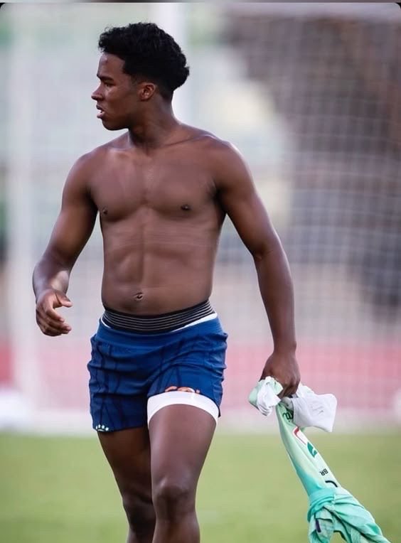 Babalizand0_'s tweet photo. 🚨Endrick o jogador mais bonito da Copa Do Mundo. https://t.co/ESivMDdtBi