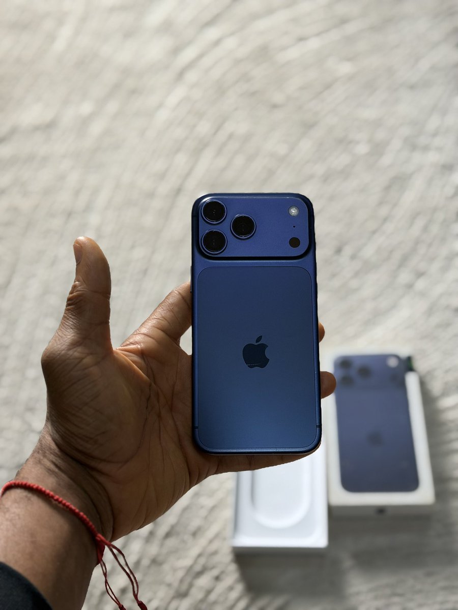 drightgadgets's tweet photo. Today’s deal (1) 🔥🔥🔥🔥

iPhone 📱 17 pro max 256GB 

In perfect condition 

Physical + E sim 

For 

🏷️ 1,550,000

Save 🧤 over 150,000 on this 

Swap ♻️ can come in

One time offer 

Pls RT 🙏

#drightdeals https://t.co/O7qsrnsFMW
