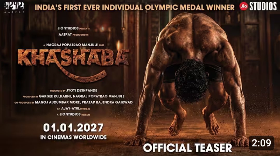 Akayan94's tweet photo. झुंजार #खाशाबा अंगार #खाशाबा 💣💥🔥 @Nagrajmanjule 🙌हा टीझर मी सिनेमागृहात #राजाशिवाजी वेळी पाहिलेला त्यावेळीच वाटलं मराठी सिनेमा ची सुवर्ण वाटचाल चालू झालीय आणि त्याचा कळस हा सिनेमा ठरणार हे निश्चित!
@AjayAtulOnline 👌आपल संगीत दर्जेदार आहे,मुख्य भूमिकेत सूरज पवार आहे की काय? https://t.co/3n0ALpZEN5