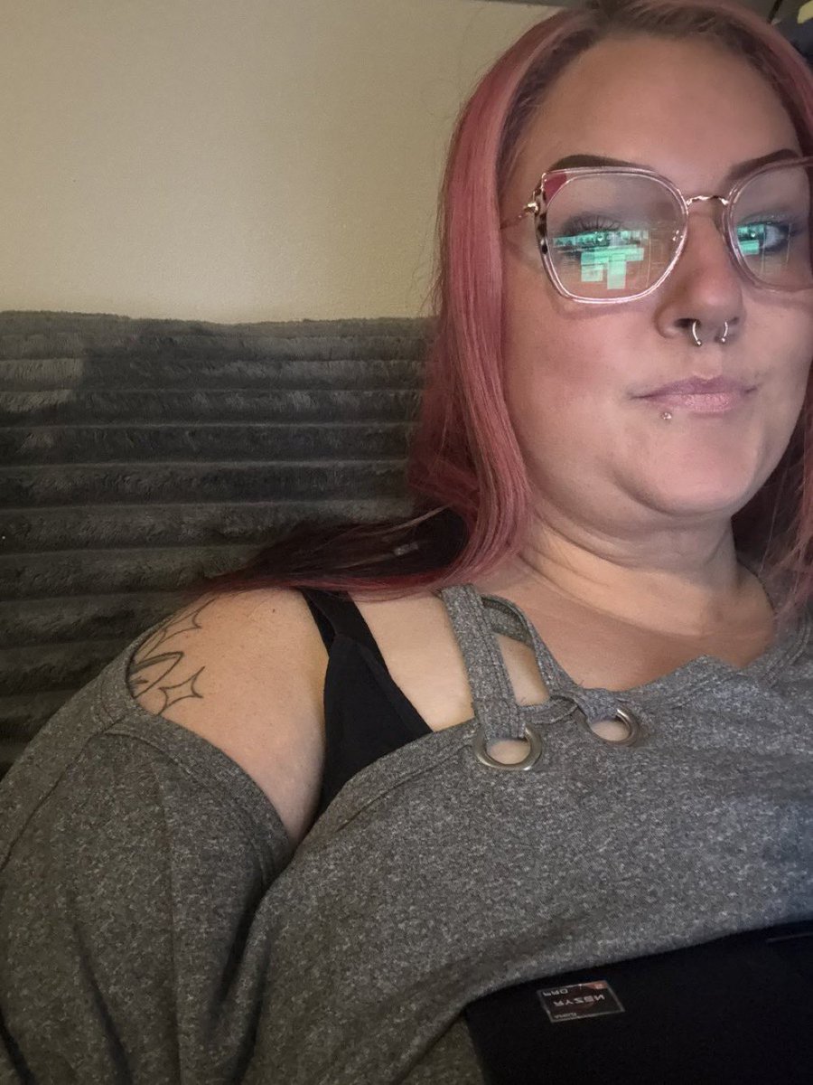 Britneyy_Rose's tweet photo. Wanna chat? ππ€π #porn #privatesnap #bj #squirter #bbw https://t.co/6awonpKeoX