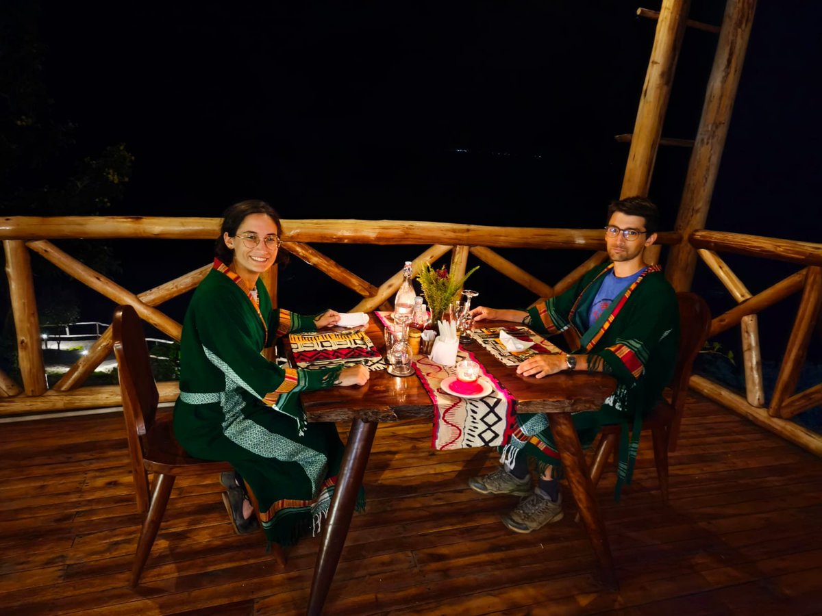 Ishwalodges's tweet photo. Enjoy the golden hour glow @Ishwalodges Sip on a cocktail with your loved one on our private deck and take in the breathtaking evening views. Unwind,relax and Reconnect
Check availability here;https://t.co/cqt3cqlkvG
#CouplesRetreat
#WeekendGetaway #Wanderlust #SunSetView https://t.co/NKgGgKPolW
