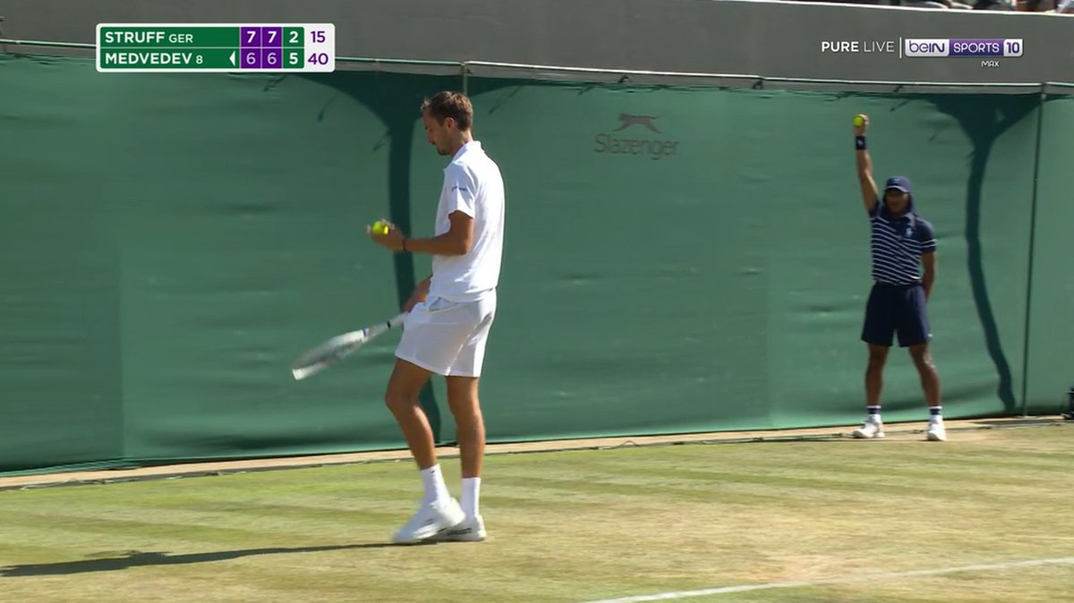 UniversTennis's tweet photo. MAIS COMMENT EST-CE POSSIBLE DE PERDRE CE MATCH EN TROIS SETS ??? 😱

📸 @beinsports_FR