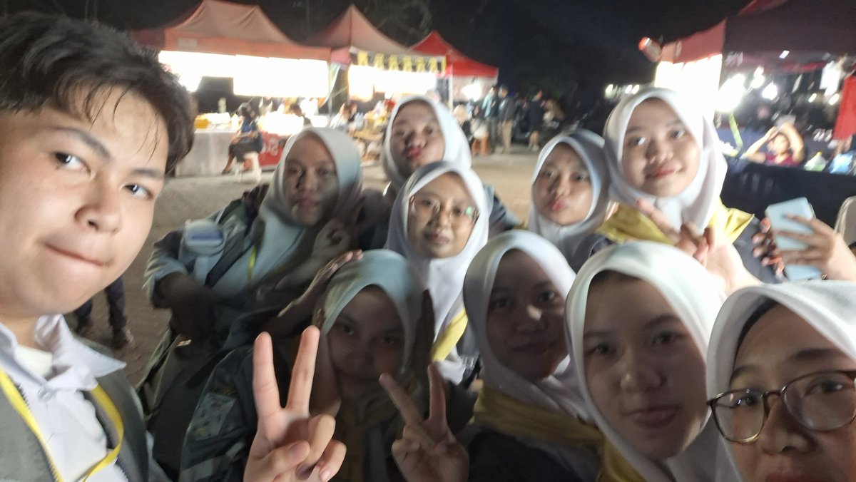 dindashaaa's tweet photo. Last day YPC 26!! https://t.co/1yTb6yymeG