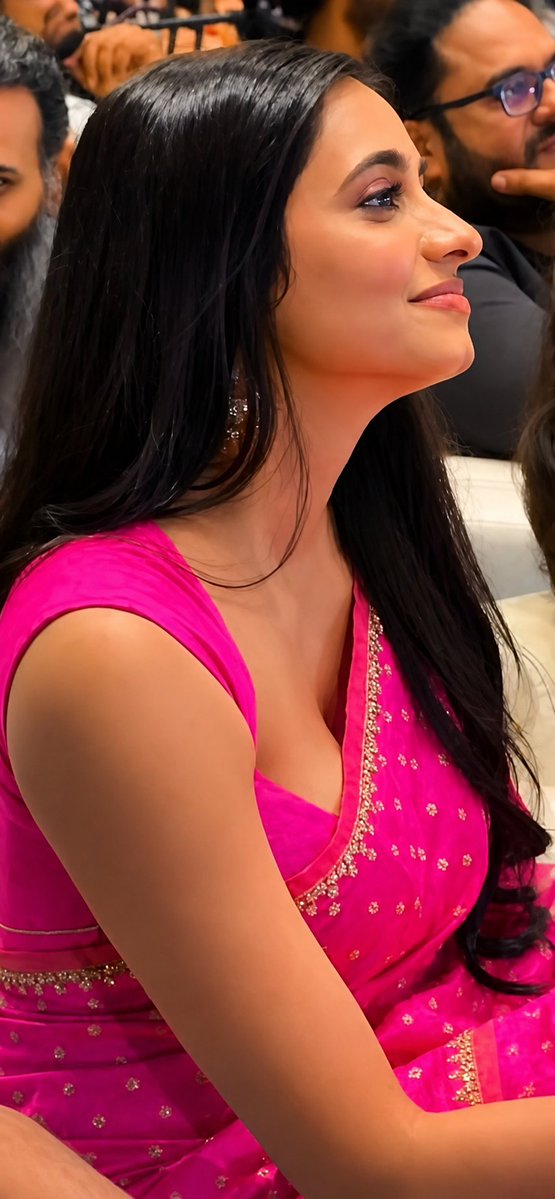 anjanasammu's tweet photo. Have a peaceful night 🩷😍🫰🏻

Manasa Choudhary 🩷🔥 https://t.co/ipm8i84f4c