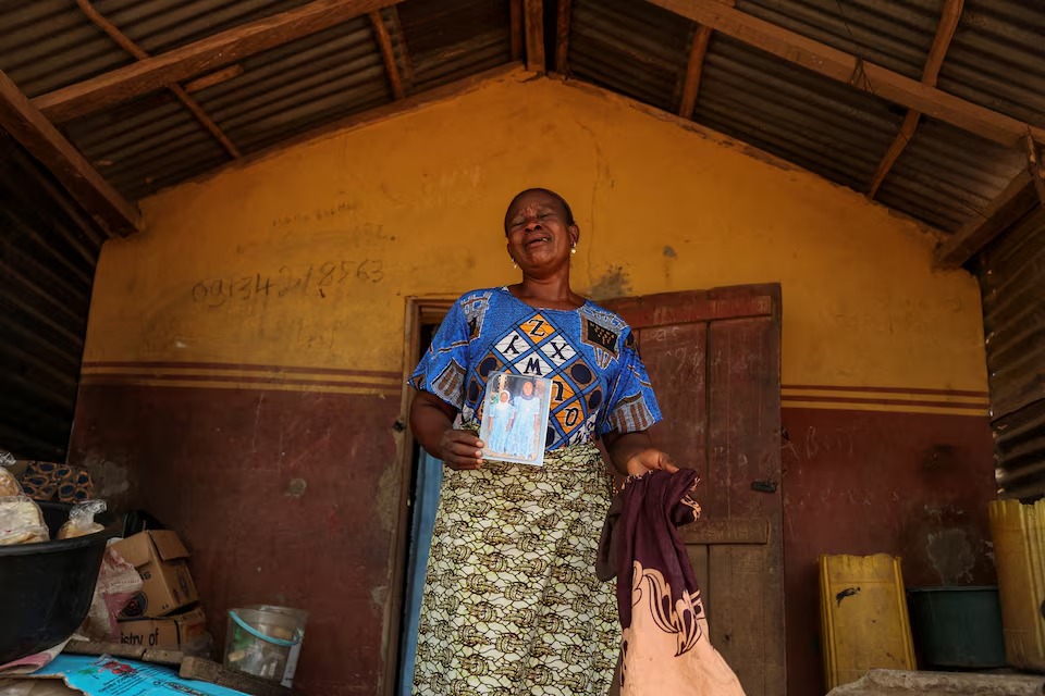 StorimanTimes's tweet photo. 50 days in captivity. The children of Oriire, Oyo State, are still hidden inside Old Oyo National Park, a 2,500 square kilometre forest three times the size of New York City. 

Two are already dead. Their families are still waiting. Nigeria cannot let this become normal. https://t.co/I3Gql6Wpgn