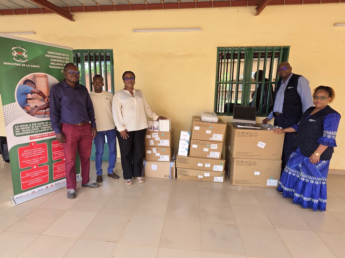 OMS_Burkina's tweet photo. 🩺🇧🇫 L’#OMS appuie le Burkina Faso dans la lutte contre les maladies non transmissibles sévères
Grâce à la stratégie #PENPlus, le 🇧🇫 renforce la prévention et la prise en charge du diabète de type 1, de la drépanocytose et des cardiopathies rhumatismales.
#SantéPourTous https://t.co/PEPBdGqnEF