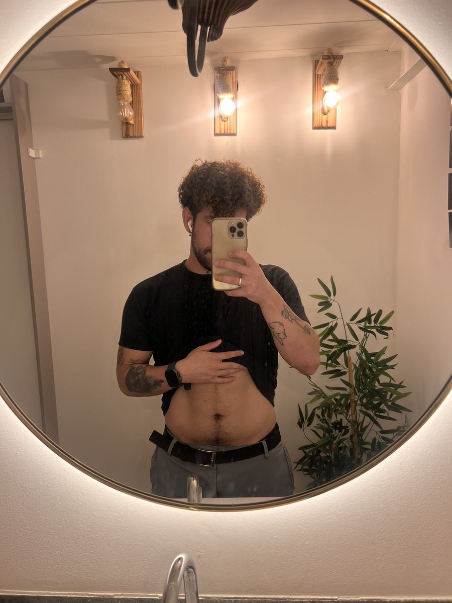 pvdleco's tweet photo. Mood: trabalhador https://t.co/ktvtFZTXWJ