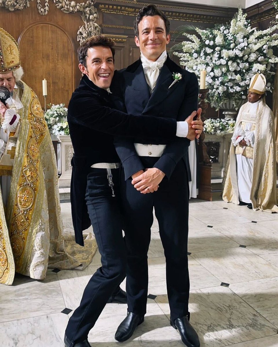 NetflixUK's tweet photo. Today, BB stands for Benedict Bridgerton *and* Birthday Boy. Happy Birthday, Luke Thompson! https://t.co/N4k4tOViBg