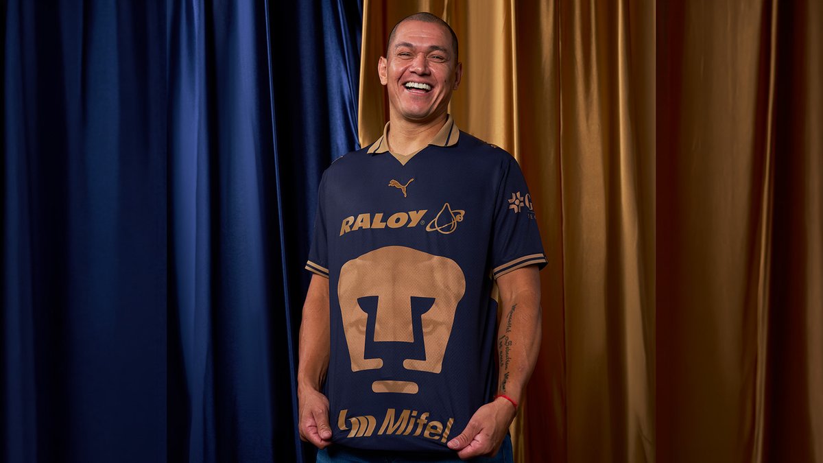 PUMAmexico's tweet photo. Ya disponible: el nuevo jersey de PUMA con Pumas te espera en tienda y en https://t.co/iqpeuCRb6m. 🐾
#PumasXPUMA  #SiemprePuma https://t.co/IPrDzPEj0y