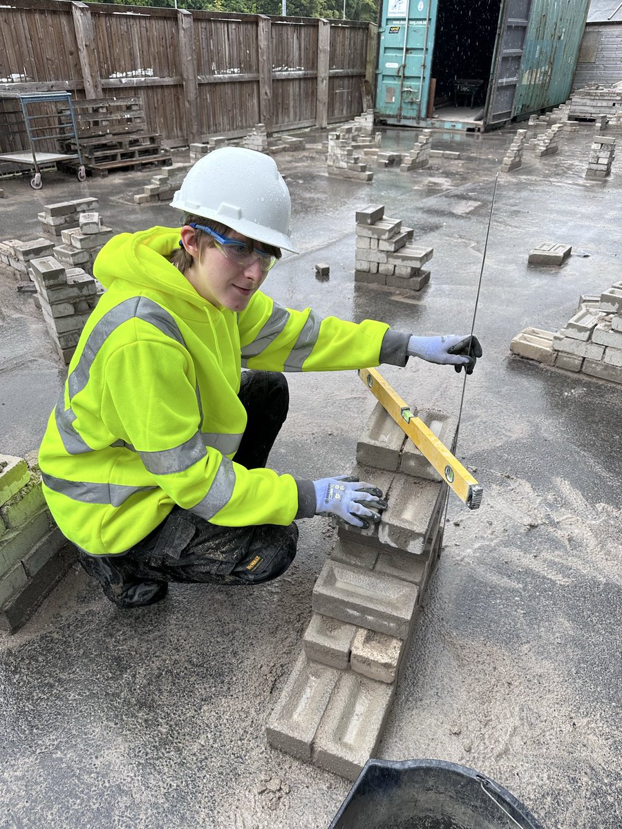 AlnessCdt's tweet photo. S6 Brickwork success! Well done Leon! #teamalness @alnessacademy @AlnessDyw @AlnessArt @AlnessScience @AlnessAcademyPE @AlnessLanguages  @AlnessSupport 
@MurphyGroup1951
@hubNorthScot @kierconstruct @patmunro1945 @morrisonbuilds @EcosystemsT @TheEDTUK https://t.co/zdaN4QrC3g