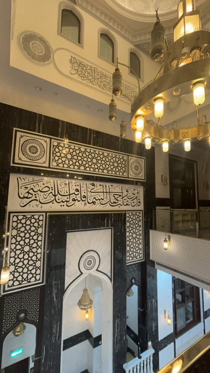 nuunu56's tweet photo. أحتاج أن أبحر في كرم اللّه حبيبي. أن أستعيد نعمه الغزيرة . . أن أسرح في بديع ملكوته .أحبّ أن أستذكر المواقف التي أنقذني فيها
الإخري.أن استعيد مواطن لطفه بي لوم
وأتأمل في سعة رحمته . . أن أهيم في حبه الذي يشفي الروح أن ألهج بذكره حباً وشوقاً لمن سواني وأكرمني وأعطاني فوق سؤلي https://t.co/pSjZINzXdl