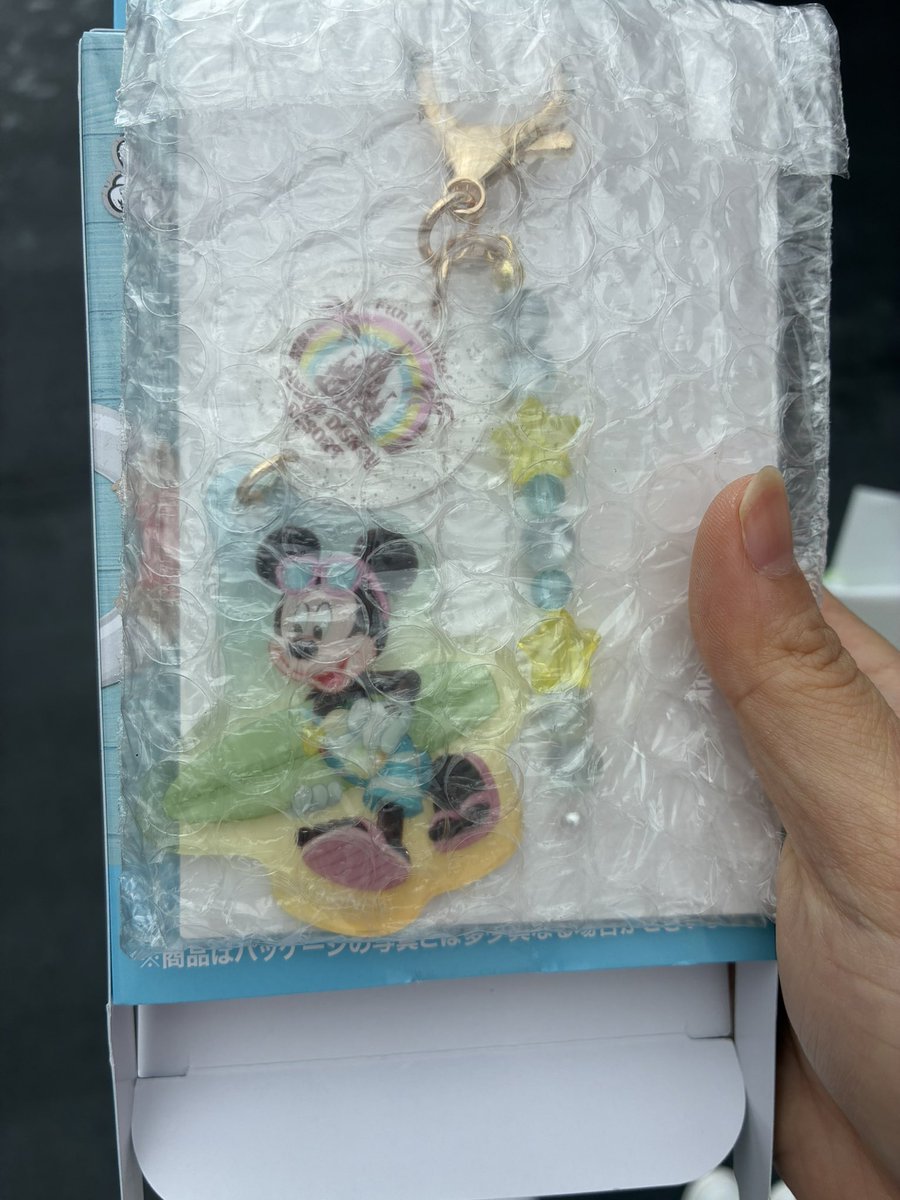 l6_lec's tweet photo. ディズニー ディズニーリゾート ディズニーランド ディズニーシー ハローハローサマー Hello Hello SUMMER キーチェーン キーホルダー 交換

譲】ミッキー
求】デイジー、ミニー、チプデ

郵送での交換
お気軽にお声がけください https://t.co/vqAx6LW3cr