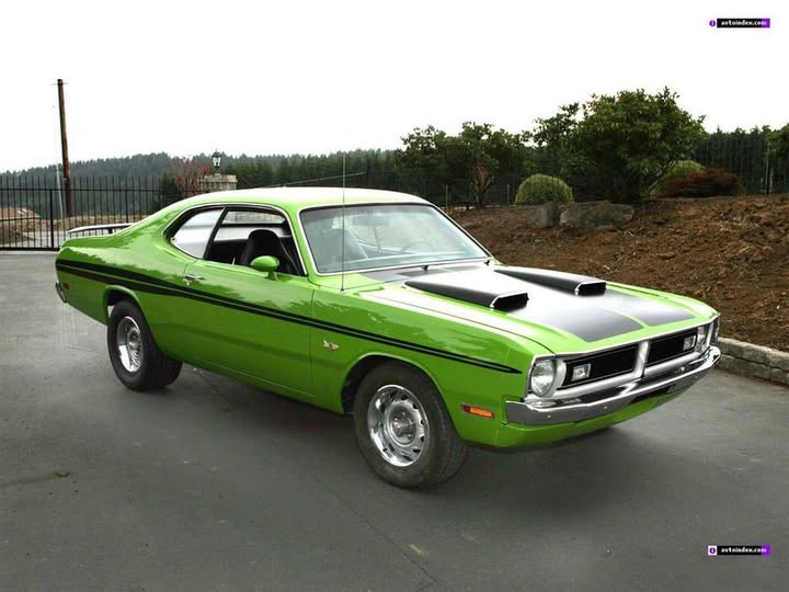 skycotton2's tweet photo. 1971 Dodge Demon💚🐎 https://t.co/GauT2he062