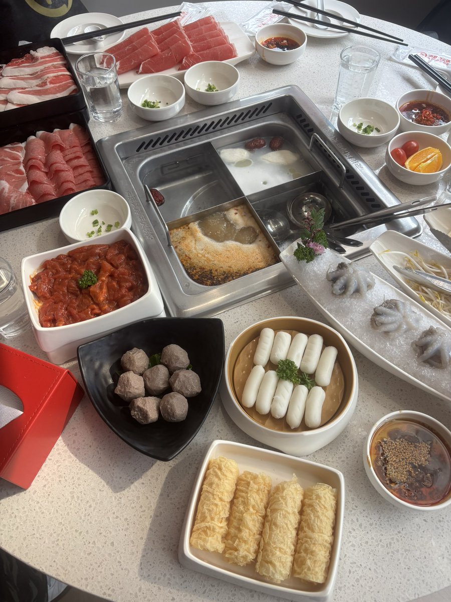 이섭 tweet media