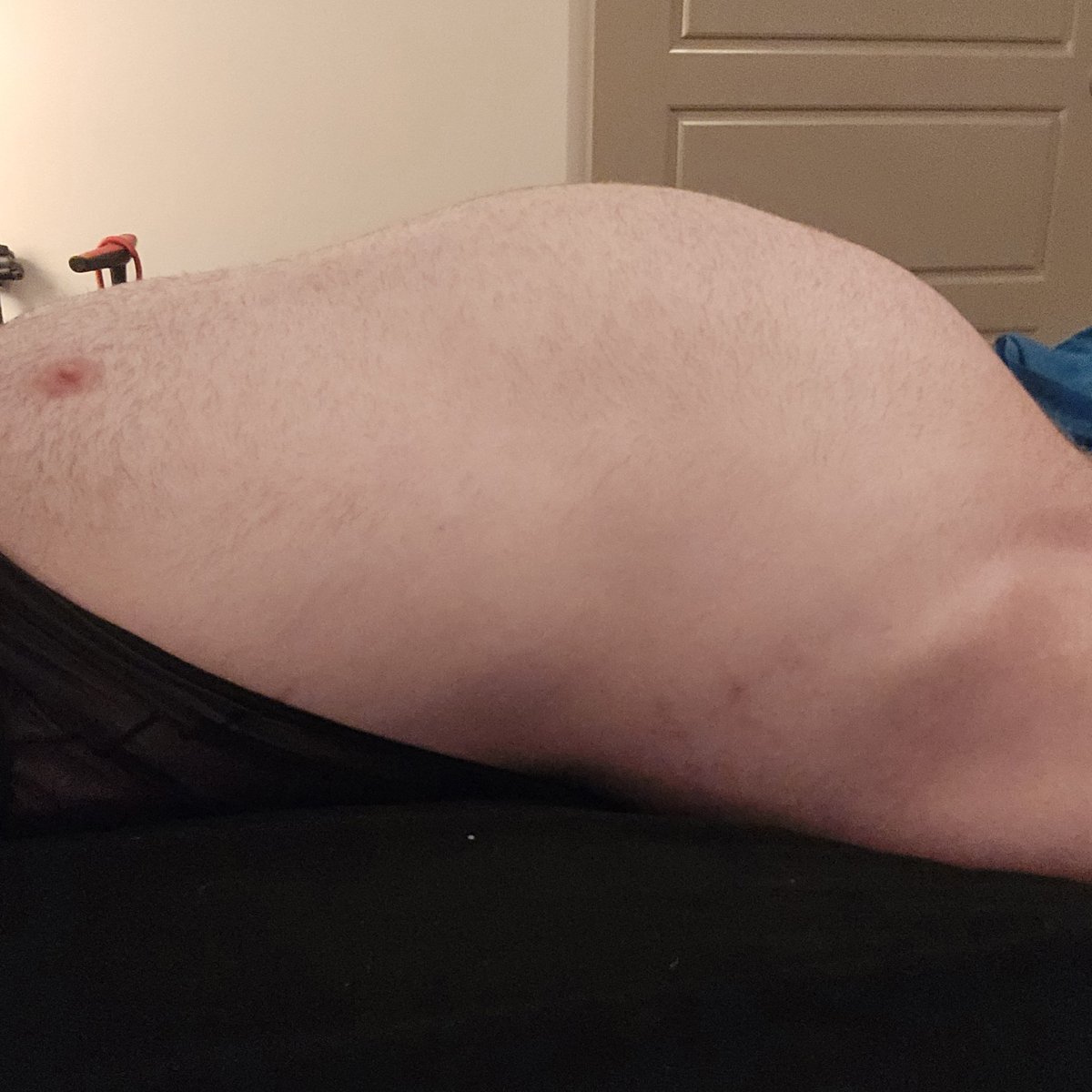 BellyInflatrBoi's tweet photo. 😈 I'm ready for another challenge. It's been a while since my last inflation drive, and last time you guys nearly made my burst! How long will you force me to endure the aquarium pump this time?

❤️ Like = 1 Second
🔄 Repost = 2 seconds
💬/+👤 Comment/Follow = 3 seconds 

You have until tomorrow (7/4) at 9AM PDT to add as much time to the clock as possible. Don't make it easy on me 😉😘

(Current follower count 2,158)

#BellyInflation #BodyInflation #InflationKink #InflationFetish #MaleBelly #BigBelly #MaleBellyInflation #BellyKink #BellyFetish #GayKink #GayFetish