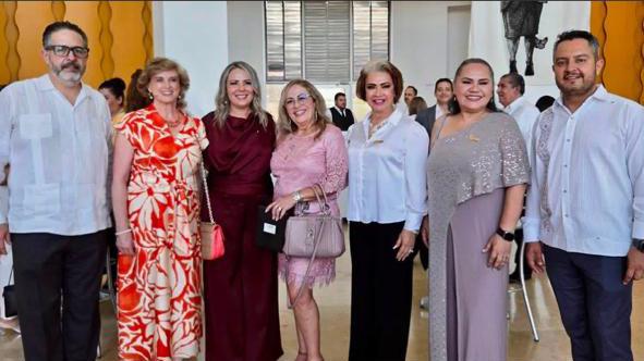 BMA_SLP's tweet photo. El 26 de junio asistimos a la ceremonia de toma de protesta del Capítulo Sonora de la Barra Mexicana, Colegio de Abogados. Agradecemos la invitación a este relevante acto institucional y extendemos una felicitación al nuevo Comité Directivo, deseándoles éxito en su gestión. https://t.co/D5V0gIyxmG