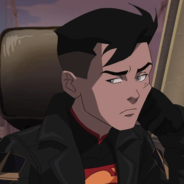 SkyHighDiamond's tweet photo. Dear @michaelwconrad and @ms_brittanyjean 
I am desperately tagging you and beseaching you (because I was advised to do so), begging you to please have #ReignOftheSuperboys, your new #DCcomícs  story event, feature the version of Superboy from 2019 #ReignoftheSupermen. https://t.co/vIbBZqIBzJ