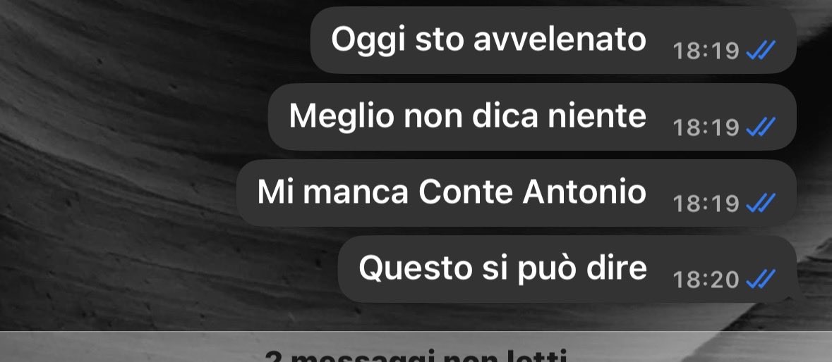 D_IP17's tweet photo. Io l’ho presa bene 

Non so voi🥰 https://t.co/d9H79ESnOD
