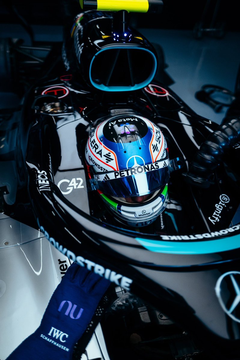 Junk_Driver29's tweet photo. 🏁‼️Pole de Hamilton ‼️ 🏁
Hamilton se queda con la pole para la carrera sprint
1- Lewis Hamilton
2- Kimi Antonelli
3- Max Verstappen
12-Gabriel Bortoleto
14-Franco Colapinto
15-Carlos Sainz
19-Checo Pérez
21-Fernando Alonso
#F1 #BritishGP #Race #Raceweekend https://t.co/vwmDv5YM4F