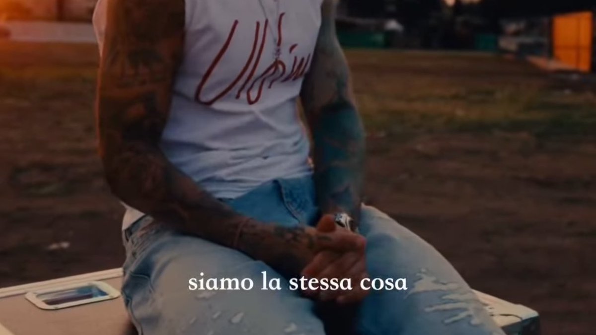 youcanletitgo_'s tweet photo. sono disperata lo amo più della mia stessa vita non amerò mai qualcuno tanto quanto amo lui https://t.co/kVt55j1lVp