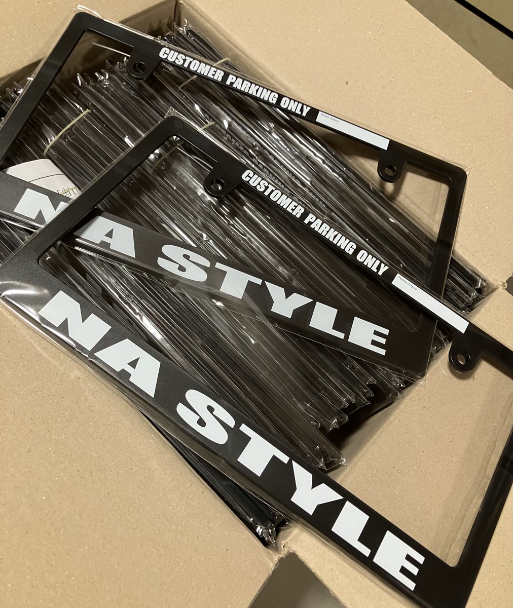nastylefactory's tweet photo. オリジナル　今まではシルクプリントである程度の数の生産でしたがこのロットでダイレクトプリントで生産しましたフルカラーも対応で小ロット生産が可能になりましたので（１枚〜でも）個人的な物から仲間同士チームなど対応が可能とまりましたので興味のある方は是非
（フレームは国内対応） https://t.co/fPdBVCQX6u