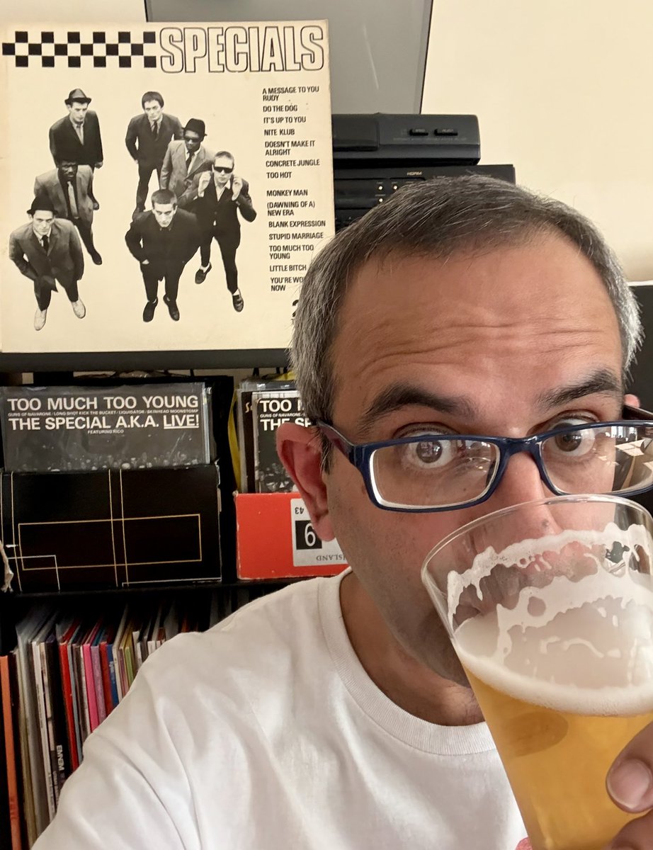 Gurdo's tweet photo. Hope all you Rude Boys and Rude Girls have a skanking good weekend x #beer #weekend #vinyl #thespecials #twotone https://t.co/CHmreiFrMg