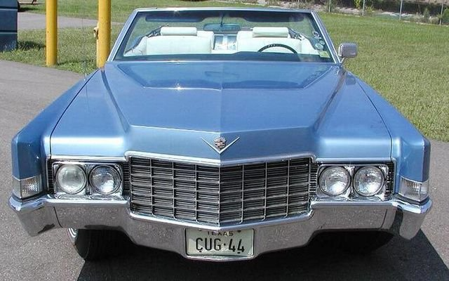 murrayorangecat's tweet photo. @Jalopnik 1969 Cadillac DeVille convertible with a 472. My dad sold it shortly after I got my license. https://t.co/5PjpgQ3Kad