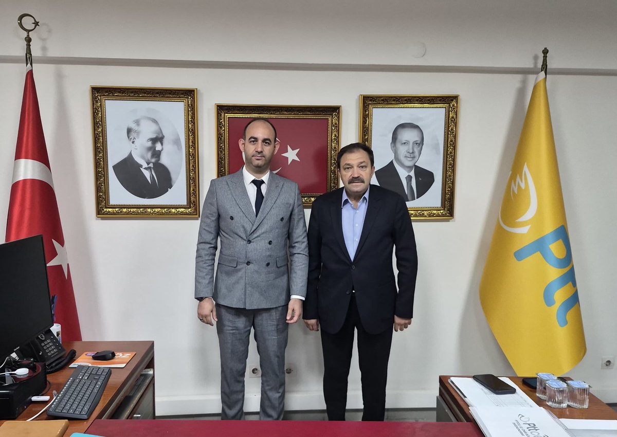 yucelkazancoglu's tweet photo. İzmir programımız kapsamında, PTT 2. Bölge Müdürü Sayın Avni Oruçlu’yu; İzmir Şube Başkanımız Sabahattin Dinç ve Şube Yönetim Kurulu üyelerimizle birlikte ziyaret ettik.

Ziyaretimizde, PTT teşkilatımızın yürüttüğü çalışmalar, kurmumuzda yaşanan son gelişmeler ile çalışanlarımızın talep ve beklentileri üzerine verimli bir istişare gerçekleştirdik.

İş odaklı, huzurlu ve verimli bir çalışma ortamının tesisine yönelik gayretleri ile nazik ev sahipliği ve samimi misafirperverliği dolayısıyla Sayın Avni Oruçlu’ya teşekkür ediyor, çalışmalarında üstün başarılar diliyorum.