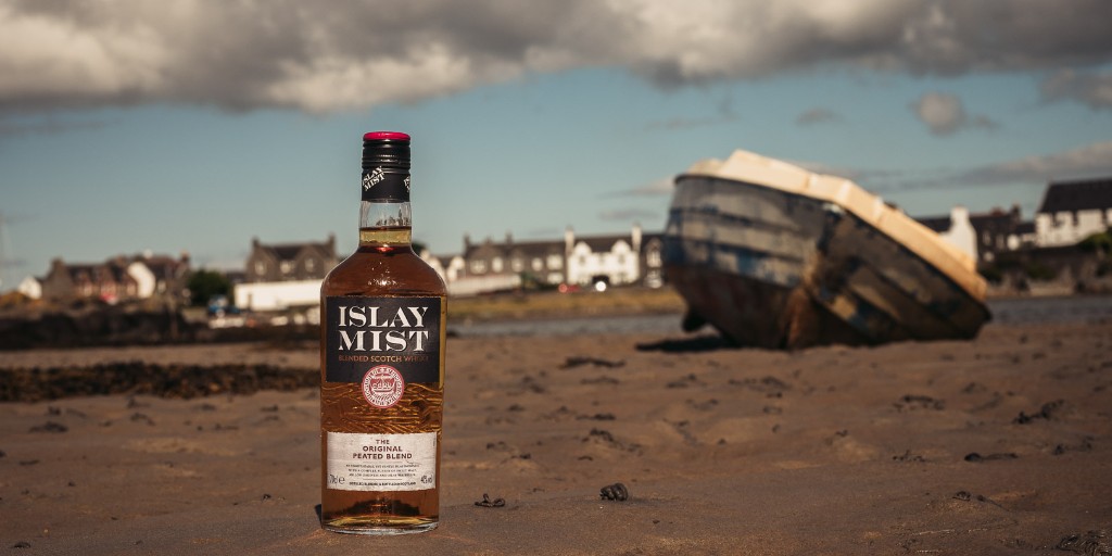 IslayMistWhisky's tweet photo. Nestled on Islay's southern coast, Port Ellen offers a glimpse into the island's rich heritage.
The perfect inspiration for a whisky that captures Islay's character with a smooth, balanced finish.
Please Drink Responsibly.
#IslayMist #IslayWhisky #PortEllen #ScotchWhisky https://t.co/pC8pQT3bIV