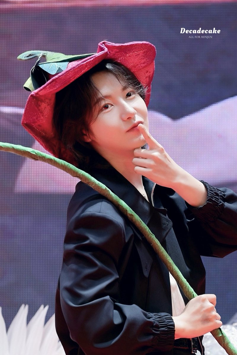 Decadecake323's tweet photo. 260703 HangZhou
Gyu~

#RENJUN #런쥔 #仁俊 
#NCTDREAM https://t.co/ZOYeBFiFXu