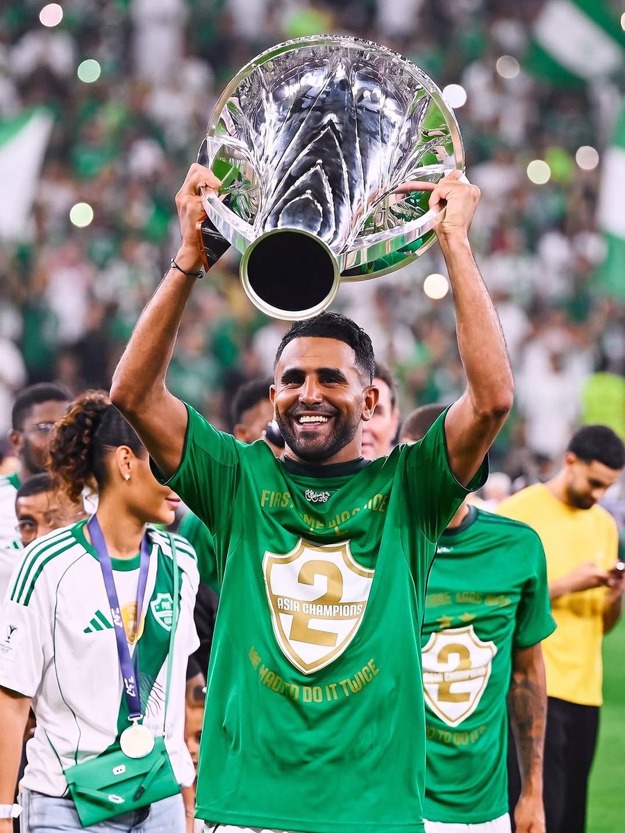 rofa4_Ahli's tweet photo. #شكرًا_رياض_محرز

@Mahrez22 https://t.co/SyGzCEiRYV